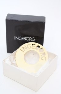 INGEBORG / ロゴ型抜きブローチ  ゴールド O-25-08-17-017-LO-AC-OW-ZT444-F002