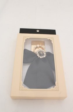 画像1: Maison de FLEUR / ビジューリボンスマホリング  クロ O-25-08-20-076-LO-ZA-OW-OS