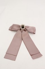 Maison de FLEUR / EC限定ビジューリボンサテンバレッタ  ピンクベージュ O-25-08-20-084-LO-AC-OW-OS