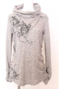 Ozz Croce / ネックレスチェーン付きハイネックカットソー  グレー O-25-08-20-1040-OO-TO-IG-OS