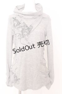 Ozz Croce / ネックレスチェーン付きハイネックカットソー  グレー O-25-08-20-1040-OO-TO-IG-OS