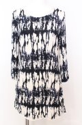 Ozz Croce / サイドギャザー染め風カットソー  ホワイト×ブラック×ブルー O-25-08-20-1043-OO-TO-IG-OS