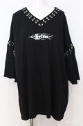 REFLEM / ピアスリング朔望半袖Tシャツ  ブラック O-25-08-20-1028-PU-TO-IG-OS