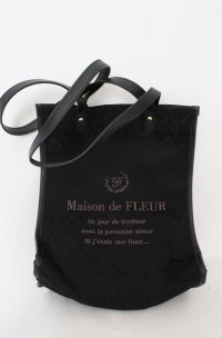 Maison de FLEUR / ジャガードスクエアトートバッグ  クロ O-25-08-20-027-LO-BG-OW-OS