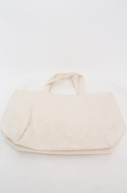 画像2: Maison de FLEUR / EC限定フラワージャガードタックトートバッグ  アイボリー O-25-08-20-038-LO-BG-OW-OS