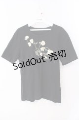 INGEBORG / フラワーptTシャツ  クロ O-25-08-21-061-LO-TO-OW-ZI