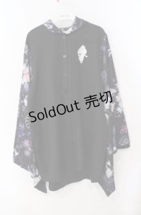 NieR Clothing / 袖リブ付き着物風袖シャツ【和柄九尾】  ブラック×パープル系 O-25-08-21-093-PU-BL-IG-OS