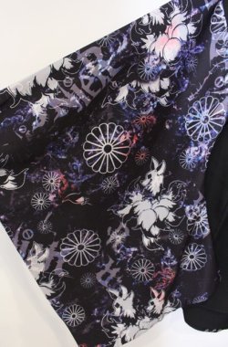 画像2: NieR Clothing / 袖リブ付き着物風袖シャツ【和柄九尾】  ブラック×パープル系 O-25-08-21-093-PU-BL-IG-OS