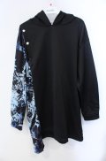 NieR Clothing / 内側防寒フリースブロッキングPULLOVER PARKA【彼岸花】 パーカー  ブラック×サックス O-25-08-21-095-PU-TO-IG-OS