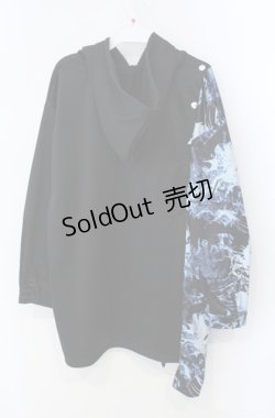 画像2: NieR Clothing / 内側防寒フリースブロッキングPULLOVER PARKA【彼岸花】 パーカー  ブラック×サックス O-25-08-21-095-PU-TO-IG-ZT049