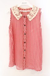 axes femme / レースカラーノースリーブブラウス  アイボリー×アカ O-25-08-21-014-AX-BL-IG-OS