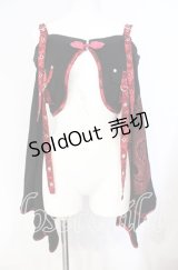 Qutie Frash / ドラゴンサテンオフショルショートボレロ  ブラック×レッド O-25-08-23-037-QU-TO-OW-OS
