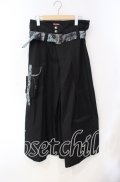 Qutie Frash / ジャガードサテン配色袴風パンツ  ブラック×サックス O-25-08-23-069-QU-PA-OW-OS