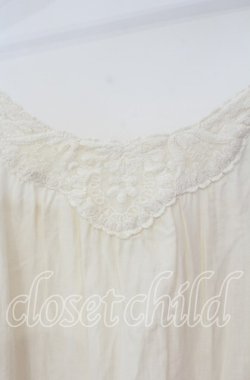 画像2: PINK HOUSE / 裾フリル使いキャミワンピース  キナリ O-25-08-23-017-LO-OP-OW-OS