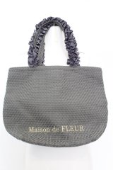 Maison de FLEUR / フリルハンドバッグ  グレー O-25-08-25-002-LO-BG-IG-ZT-K026