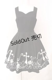 Moi-meme-Moitie / 薔薇十字ジャンパースカート 9号 ブラック O-25-08-26-071-MO-OP-IG-OS