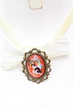 画像1: metamorphose / ブローチ付きタッセルチョーカー  アイボリー O-25-08-30-1012-ME-AC-IG-OS