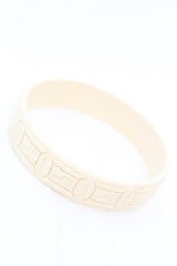 Q-pot. / Peace White Chocolate Band  オフ O-25-08-30-1015-QP-AC-IG-ZT487-F001