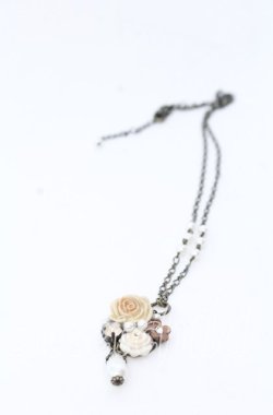 画像2: hanakabeads / ミルクティーコラージュのpetitネックレス  アイボリー O-25-08-31-069-LO-AC-OW-OS