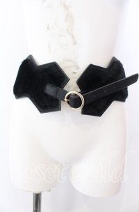 axes femme / ファー使いバックルベルト  クロ O-25-08-31-009-AX-ZA-OW-ZT450