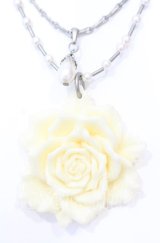 INGEBORG / ローズダブルチェーンネックス  オフ×シルバー O-25-09-03-056-LO-AC-IG-ZT394