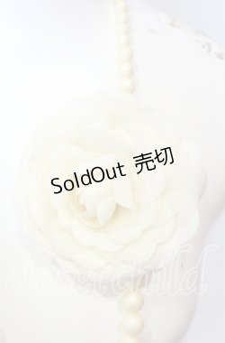 画像1: INGEBORG / マットビーズコサージュ付きネックレス  オフ O-25-09-03-057-LO-AC-IG-OS