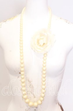 画像2: INGEBORG / マットビーズコサージュ付きネックレス  オフ O-25-09-03-057-LO-AC-IG-OS