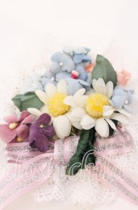 Shirley Temple / コサージュブローチ  シロ×マルチ O-25-09-03-063-ET-AC-OW-ZT488-F005