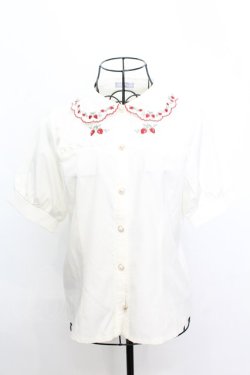 画像1: axes femme POETIQUE / ストロベリー刺繍ブラウス F キナリ O-25-09-04-1017-AX-BL-OW-OS