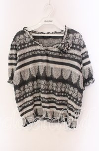 INGEBORG / コサージュ付きレース柄チュニック 11 グレー O-25-09-04-105-LO-TO-IG-ZT091