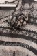 画像2: INGEBORG / コサージュ付きレース柄チュニック 11 グレー O-25-09-04-105-LO-TO-IG-OS (2)