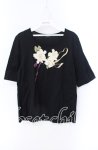 画像1: 【SALE】INGEBORG / カメリアプリントTシャツ 13 クロ O-25-09-04-123-LO-TS-IG-ZT081 (1)