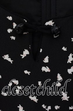画像2: INGEBORG / うさぎ柄ちりめんワンピース Ｍ クロ O-25-09-06-033-LO-OP-IG-OS