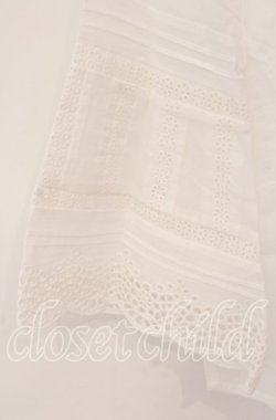 画像3: an another angelus / パンチングレース使いベルスリーブブラウス F オフホワイト O-25-09-06-077-CA-BL-OW-OS