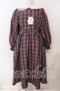 m petit by misako / ハローキティチェックワンピース L ネイビー×レッドチェック O-25-09-08-021-LO-OP-IG-OS