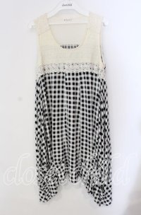 axes femme / フラワーモチーフ使いイレヘムチュニック  アイボリー×クロ O-25-09-09-032-AX-TO-IG-ZT035