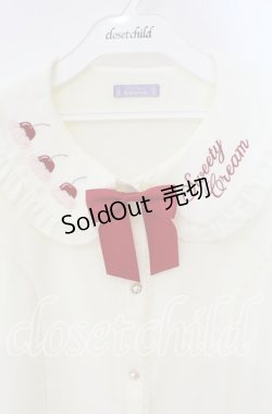 画像2: axes femme kawaii / お菓子刺繍ブラウス  アイボリー O-25-09-09-069-AX-BL-IG-OS