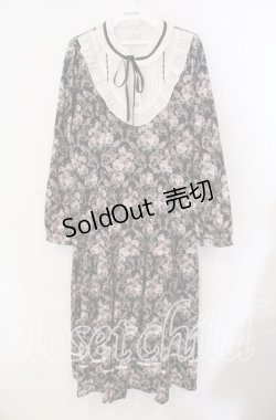 画像1: axes femme / ウォールオーナメント柄ワンピース  クロ O-25-09-09-026-AX-OP-IG-OS