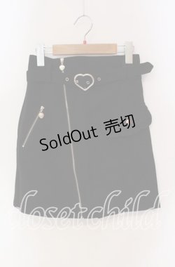画像1: Honey Cinnamon / ハートバックルデザインスカート  クロ O-25-09-11-027-LO-SK-IG-ZY