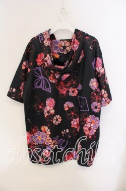 画像2: NieR Clothing / プリント半袖フーディー パーカー  ブラック O-25-09-11-037-PU-TO-YM-OS