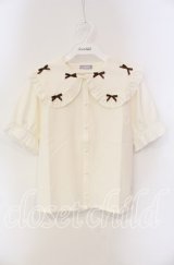 axes femme POETIQUE / プチリボンビッグ襟ブラウス  オフ O-25-09-11-055-AX-BL-IG-ZT082