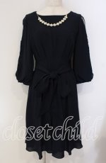 画像1: 【SALE】axes femme / タックデザインドレス  ネイビー O-25-09-11-015-AX-OP-IG-ZT507 (1)