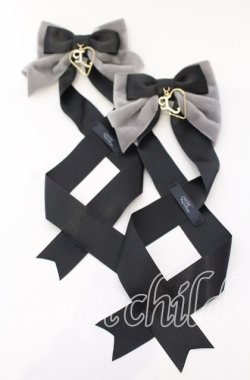 画像1: LOTUS ribbon / ツインリボンバレッタ  クロ×グレーベロア×ロゴモチーフ O-25-09-12-069-EL-AC-OW-ZT485-F001