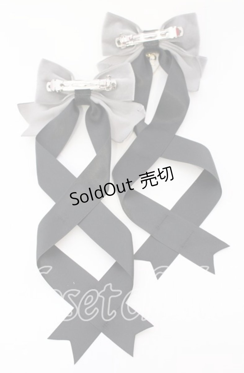 画像3: 【SALE】LOTUS ribbon / ツインリボンバレッタ  クロ×グレーベロア×ロゴモチーフ O-25-09-12-069-EL-AC-OW-ZT485-F001 (3)