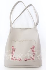 axes femme / 刺繍ポケットホーボーバッグ 270×300×120mm ベージュ O-25-09-12-027-AX-BG-IG-ZT-K024