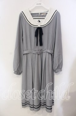 画像1: axes femme POETIQUE / ウサギ刺繍セーラーワンピース【多屋来夢コラボ】 M ブルーグレー O-25-09-15-049-AX-OP-OW-OS