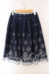 axes femme / オーナメント柄チュールスカート  ネイビー O-25-09-15-078-AX-SK-IG-ZT021