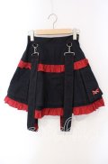 MA MAXICIMAM / フリルプリーツスカート  ブラック×レッド O-25-09-15-080-PU-SK-IG-OS