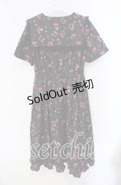 画像3: axes femme / チェリーローズ柄セーラーワンピース F クロ×アカ O-25-09-16-046-AX-OP-OW-OS