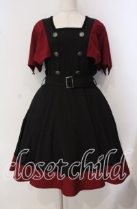 Moi-meme-Moitie / 蝙蝠ケープジャンパースカート  ブラック×レッド O-25-09-16-004-MO-OP-IG-OS